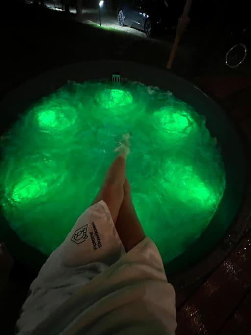 Polana Slowikowa 5 Star- Domek W Gorach Z Jacuzzi, Sauna,Basen,Ogrod Z Lasem, Kominek I Narty Stroza  Eksteriør bilde