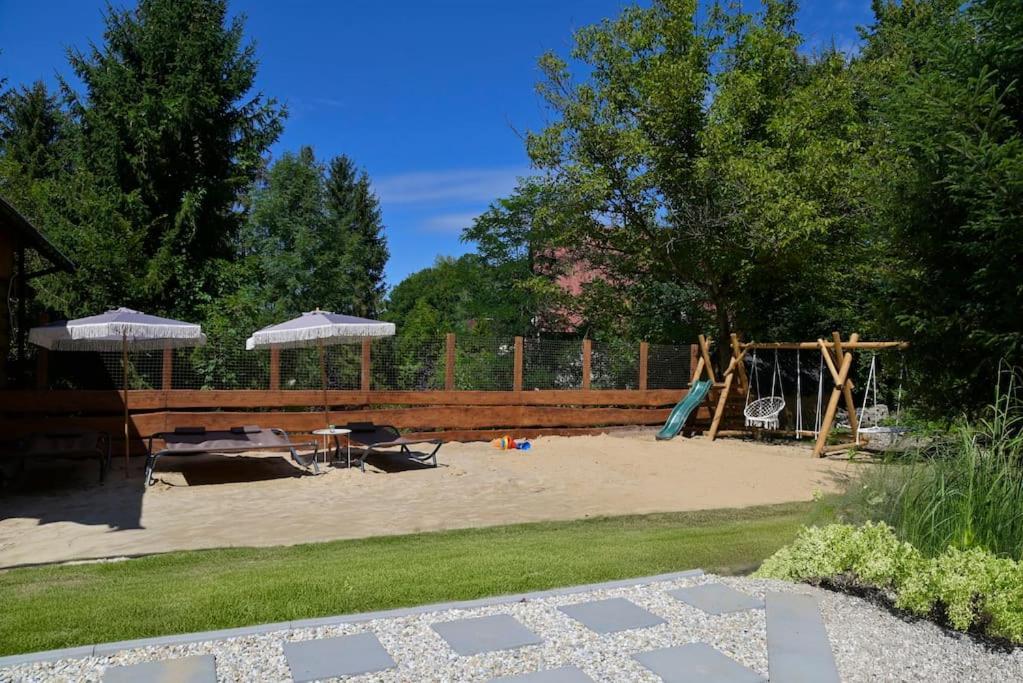 Polana Slowikowa 5 Star- Domek W Gorach Z Jacuzzi, Sauna,Basen,Ogrod Z Lasem, Kominek I Narty Stroza  Eksteriør bilde